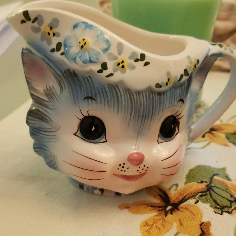 Lefton Miss Priss Creamer